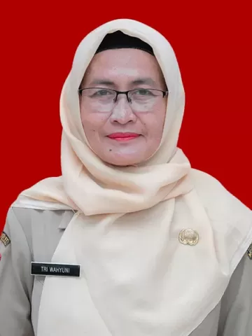 TRI WAHYUNI, M.Pd